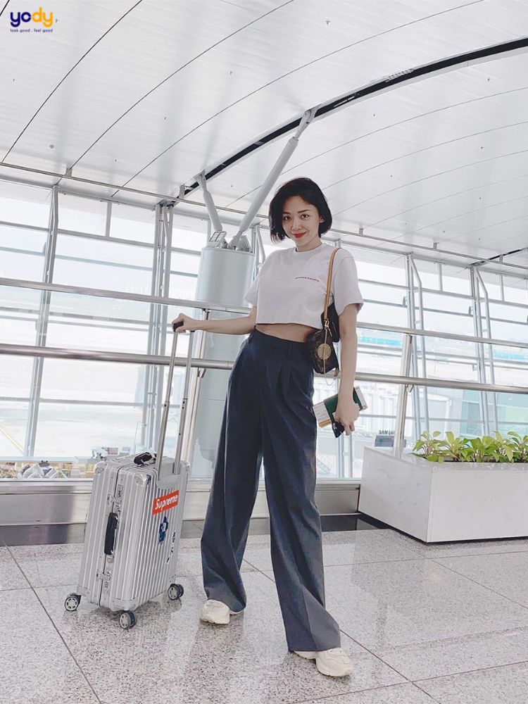 Set quần kaki phối áo sơmi croptop