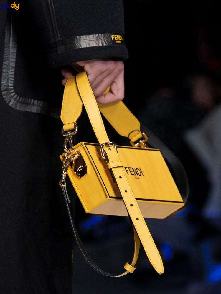 Túi xách nữ Fendi