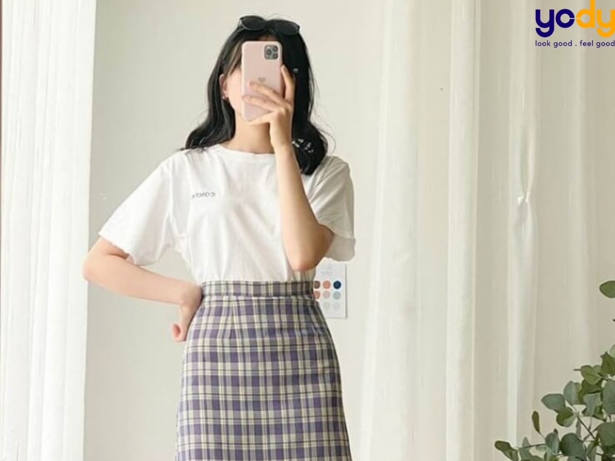 Chân váy caro phối với áo gì? Gợi ý cách phối đồ khiến các nàng MÊ MẨN