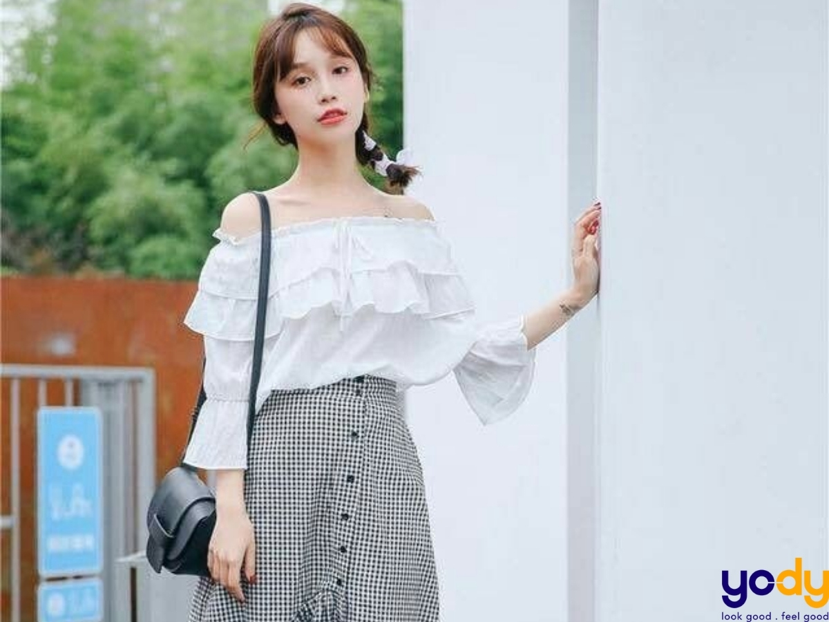 Chân váy caro phối với áo gì? Gợi ý cách phối đồ khiến các nàng MÊ MẨN
