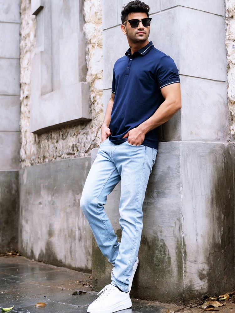 Áo thun - quần jeans cũng là trang phục rất hay được lựa chọn để đi chùa
