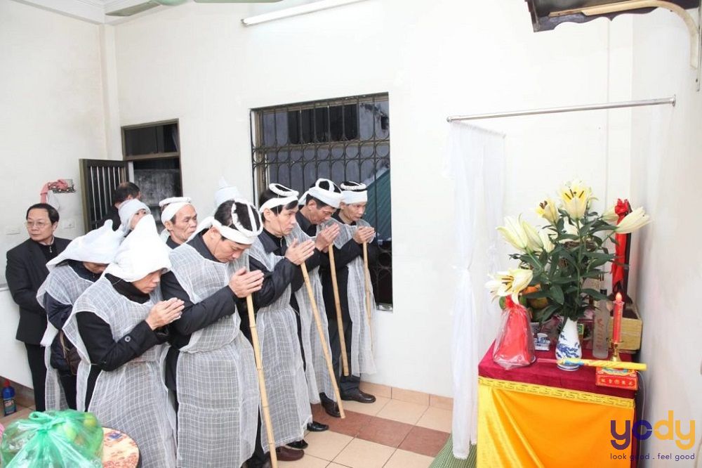 Lựa chọn trang phục đi đám tang