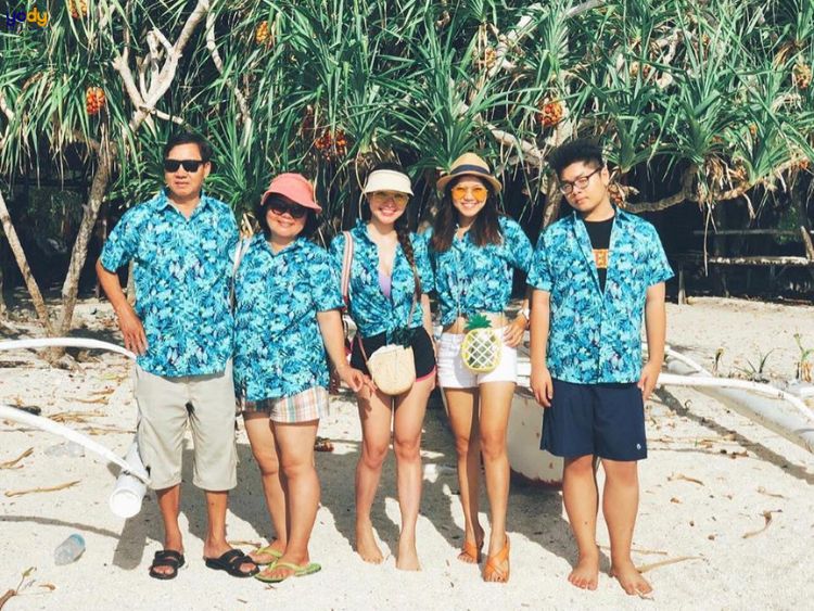 Quần áo đi biển tập thể