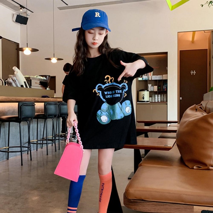 Xu hướng mặc áo thun form rộng