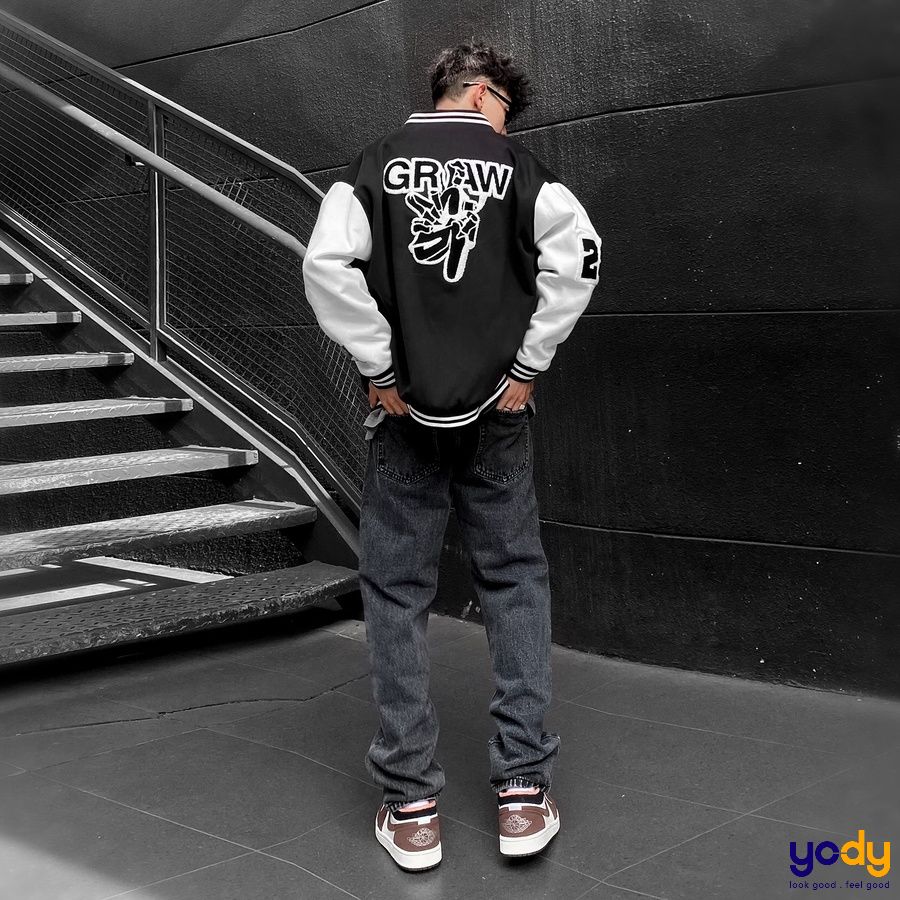 phối đồ với varsity jacket