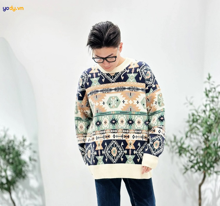 áo len thổ cẩm mặc với gì