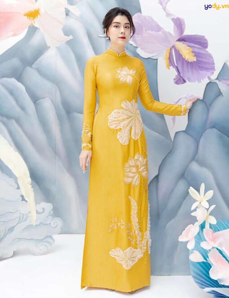 mẫu áo dài bà sui sang trọng
