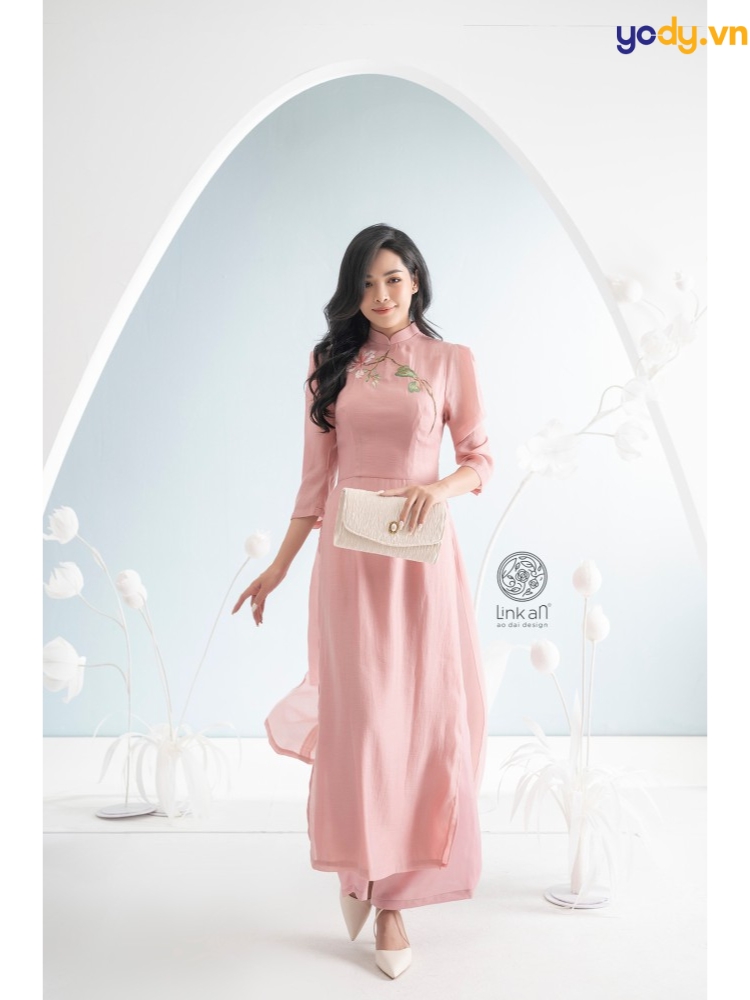 người gầy nên mặc màu gì