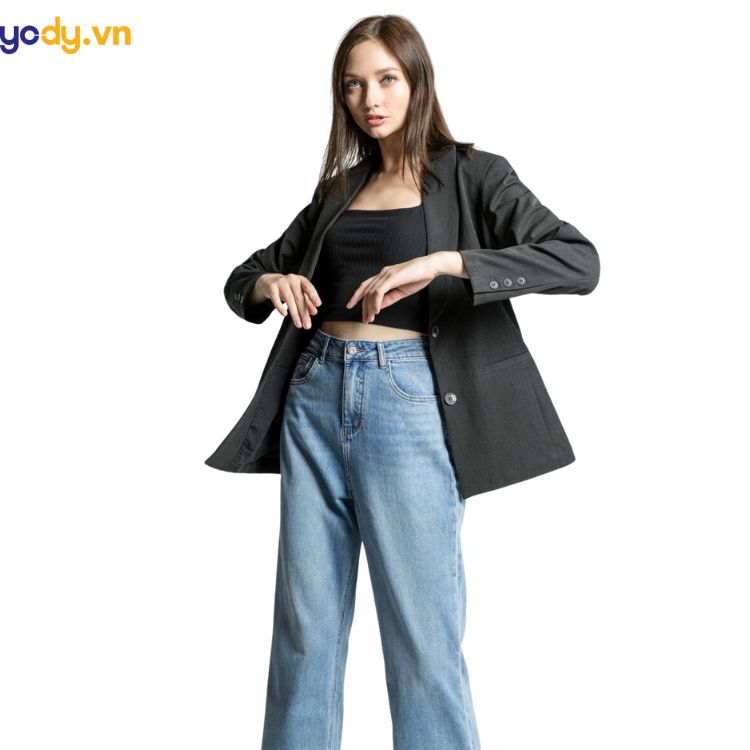 cách mặc vest nữ không bị già