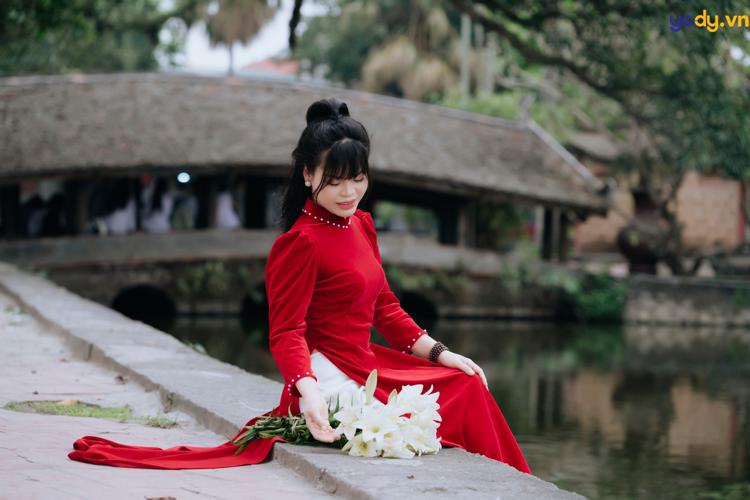 cách tạo dáng chụp ảnh áo dài tết