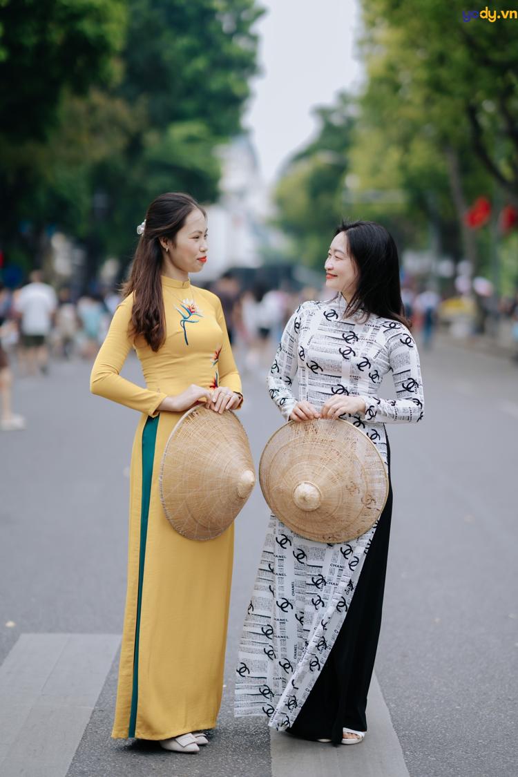 cách tạo dáng chụp ảnh áo dài tết
