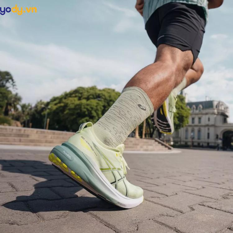 giày asics của nước nào