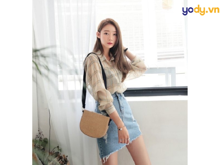 phối chân váy jean đi dám cưới