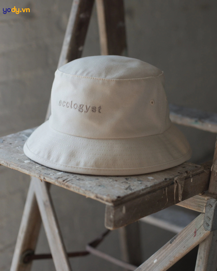 phối đồ với mũ bucket nữ