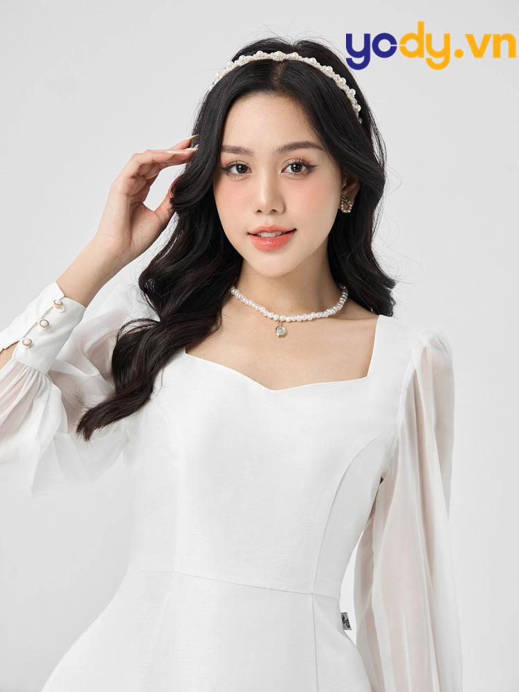 phong cách ăn mặc nữ tính