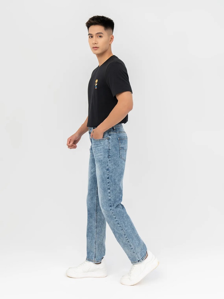 áo thun phối với quần gì