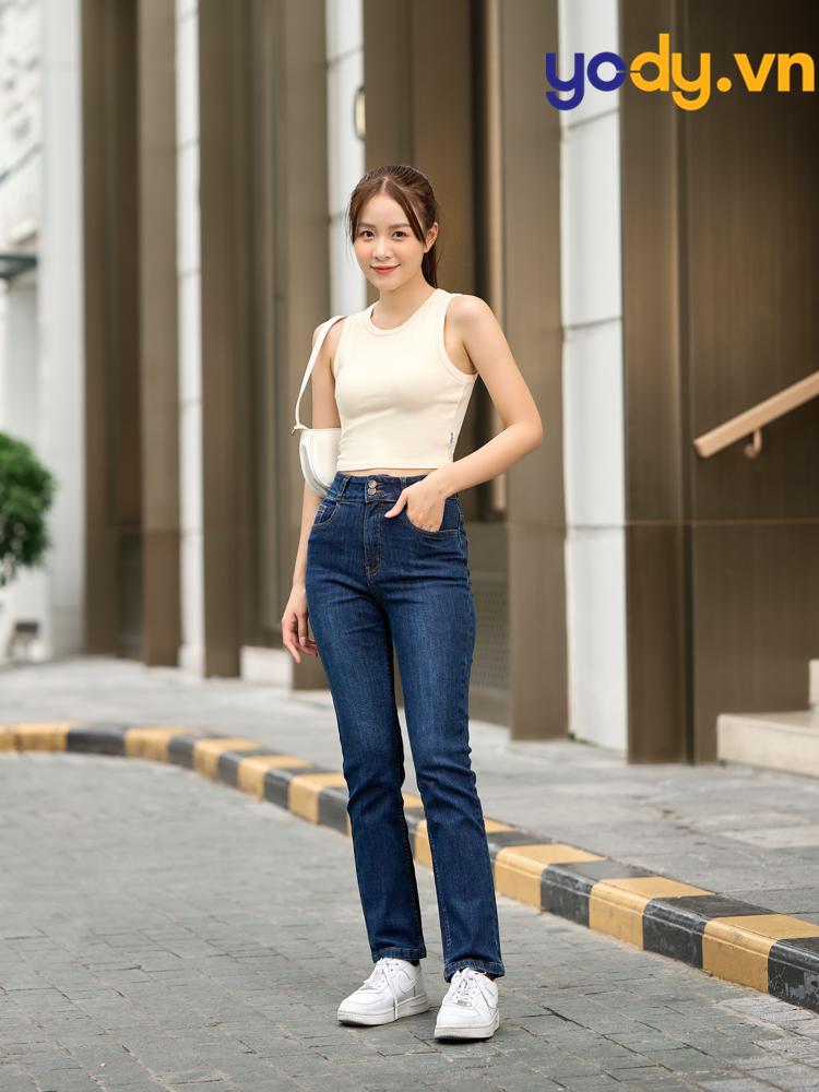Quần xanh dương mặc với áo màu gì
