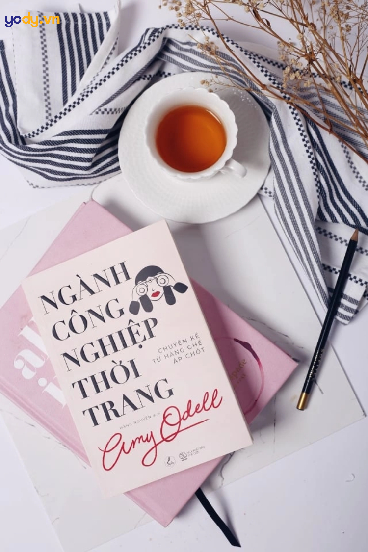 Sách Ngành công nghiệp thời trang