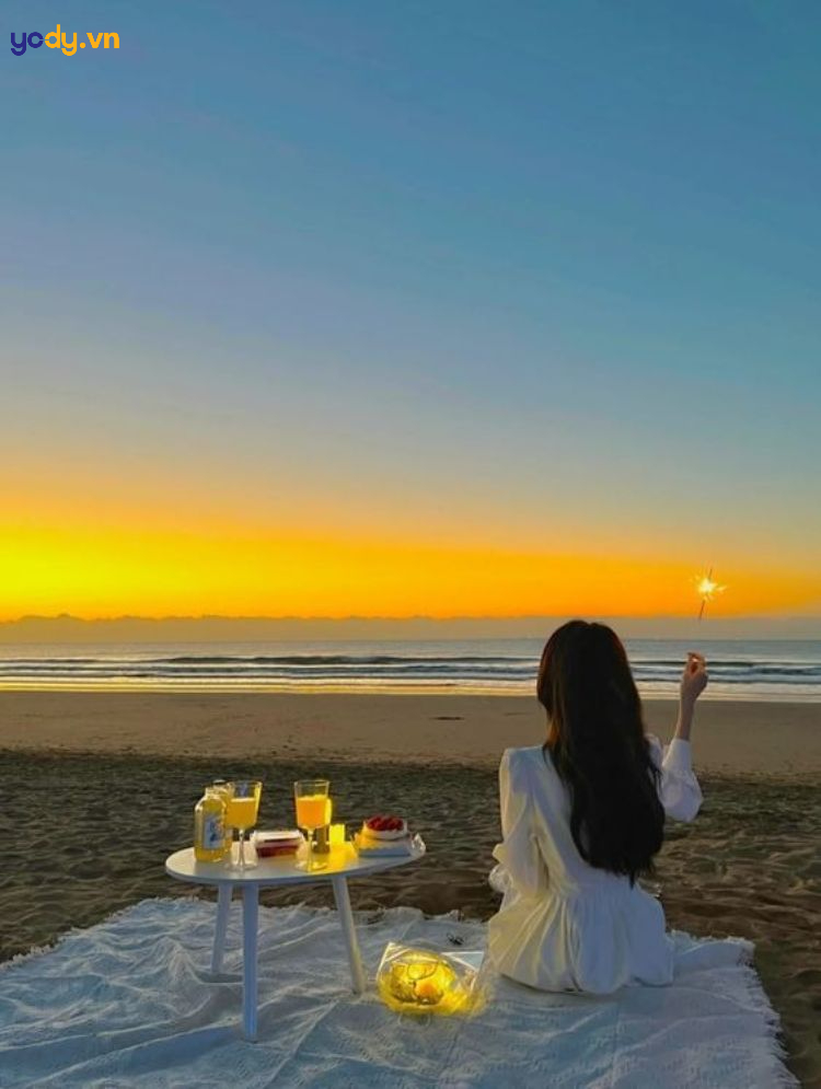 tạo dáng chụp ảnh hoàng hôn